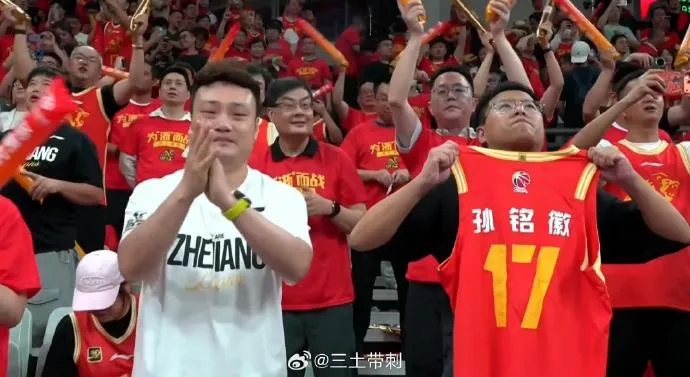 媒体人：孙铭徽虽因表现不好被调侃&amp;amp;但忽视他一定会付出代价